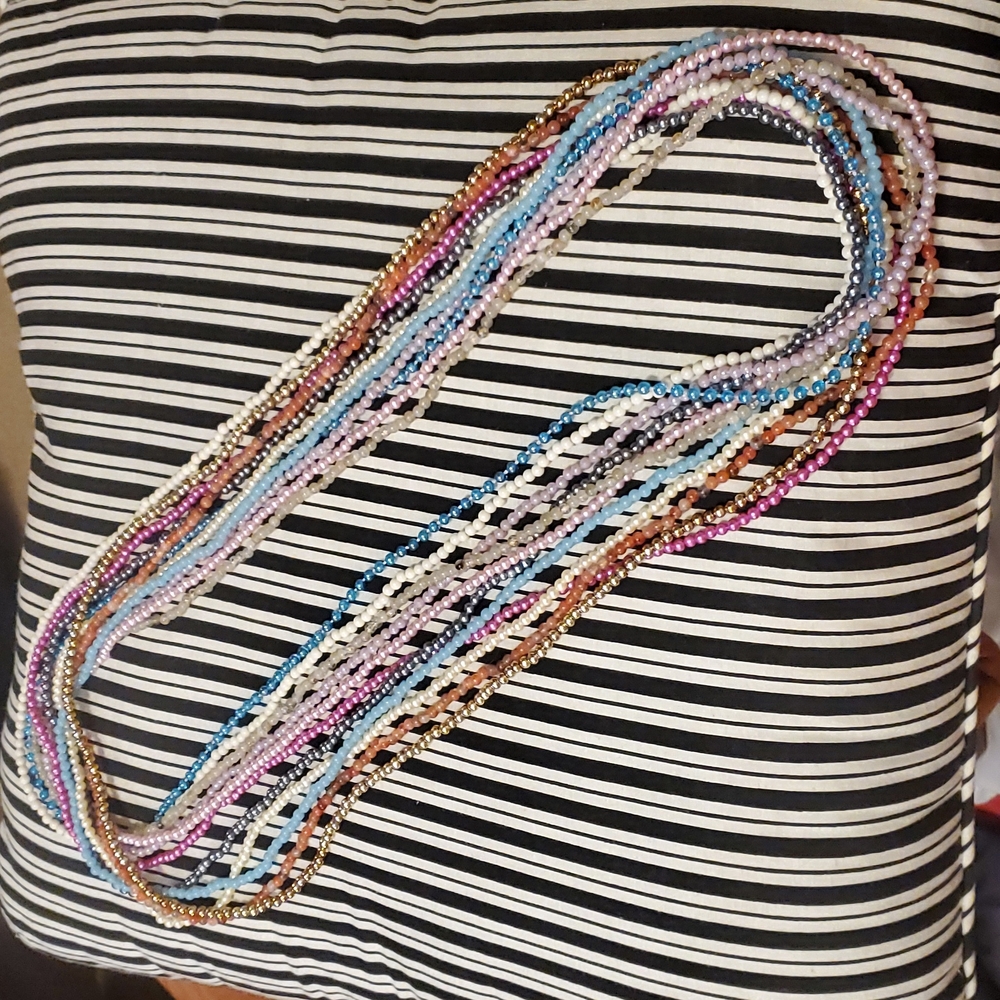 Vintage necklace of tiny bead